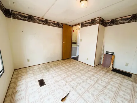 8 Hilltop Manor Mobile Home Park Littleton NH 03561