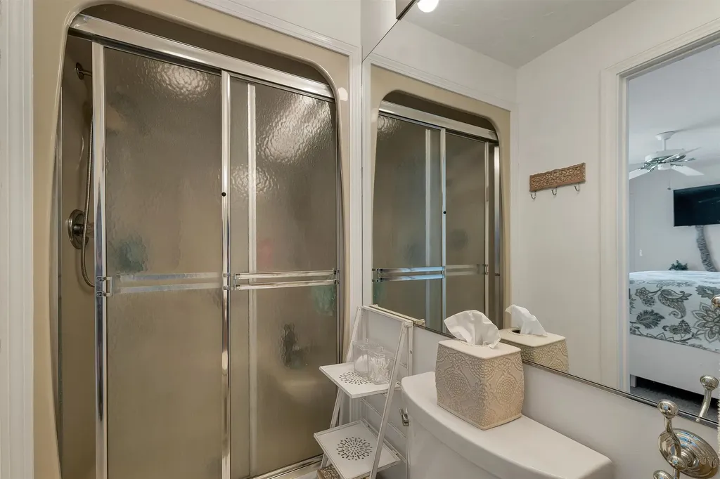 60 Weirs Road Gilford NH 03249