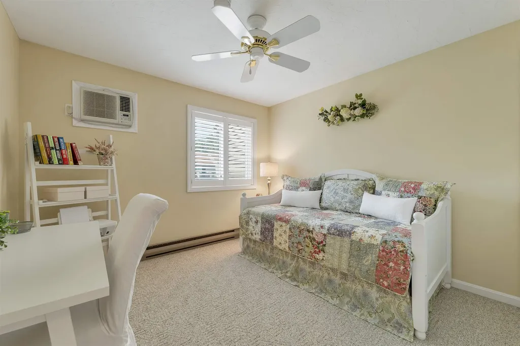 60 Weirs Road Gilford NH 03249