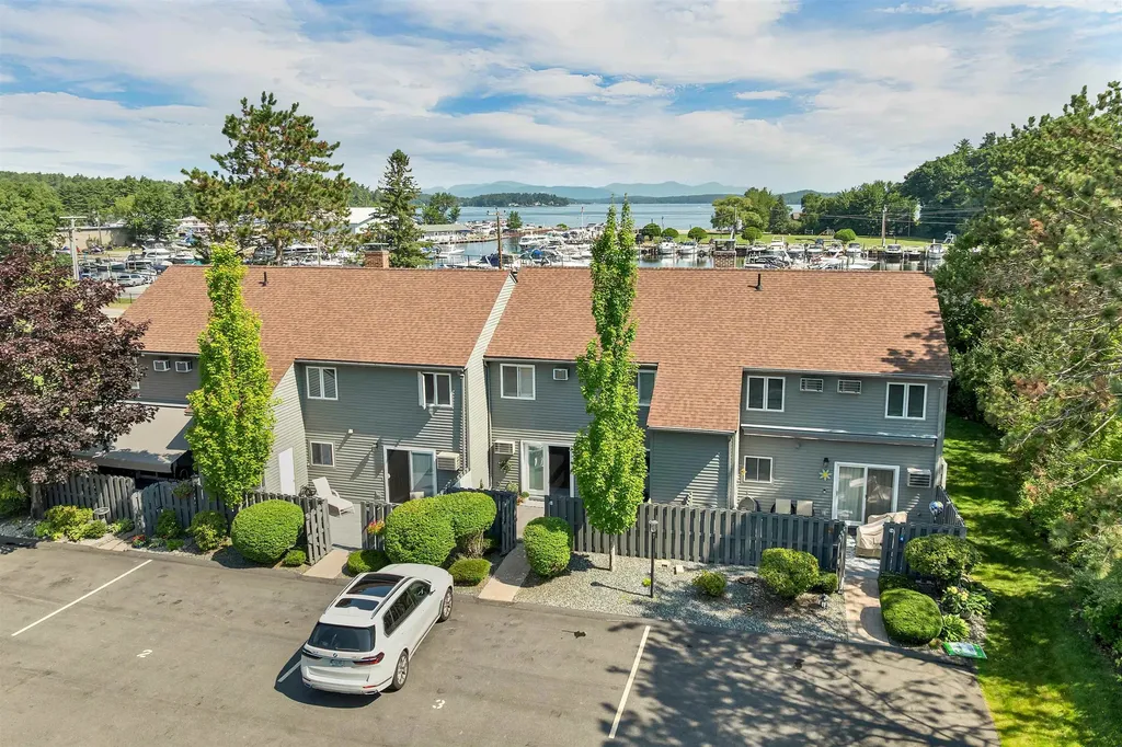 60 Weirs Road Gilford NH 03249