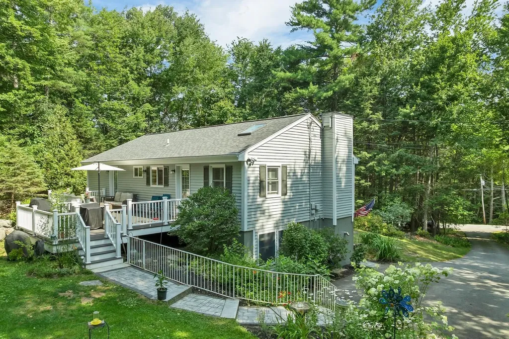 109 Beaver Road Strafford NH 03884