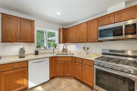 109 Beaver Road Strafford NH 03884