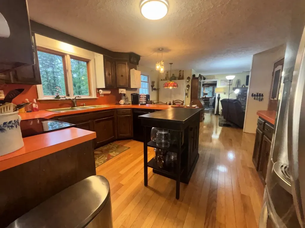 258 Redding Lane Moultonborough NH 03254