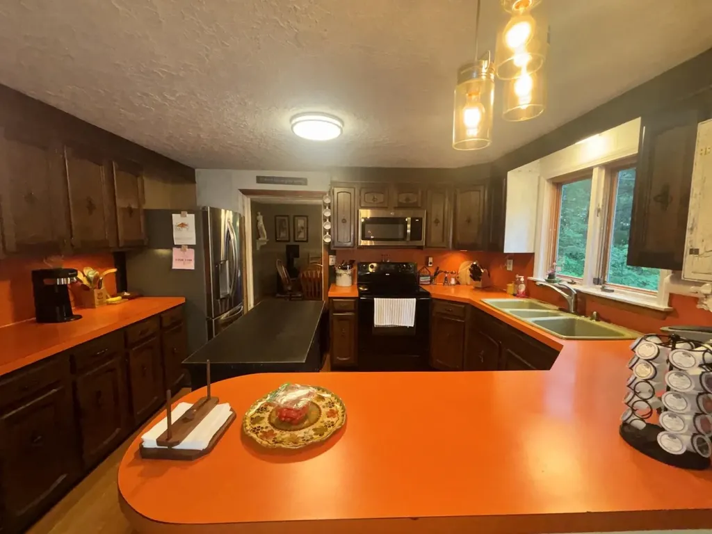 258 Redding Lane Moultonborough NH 03254