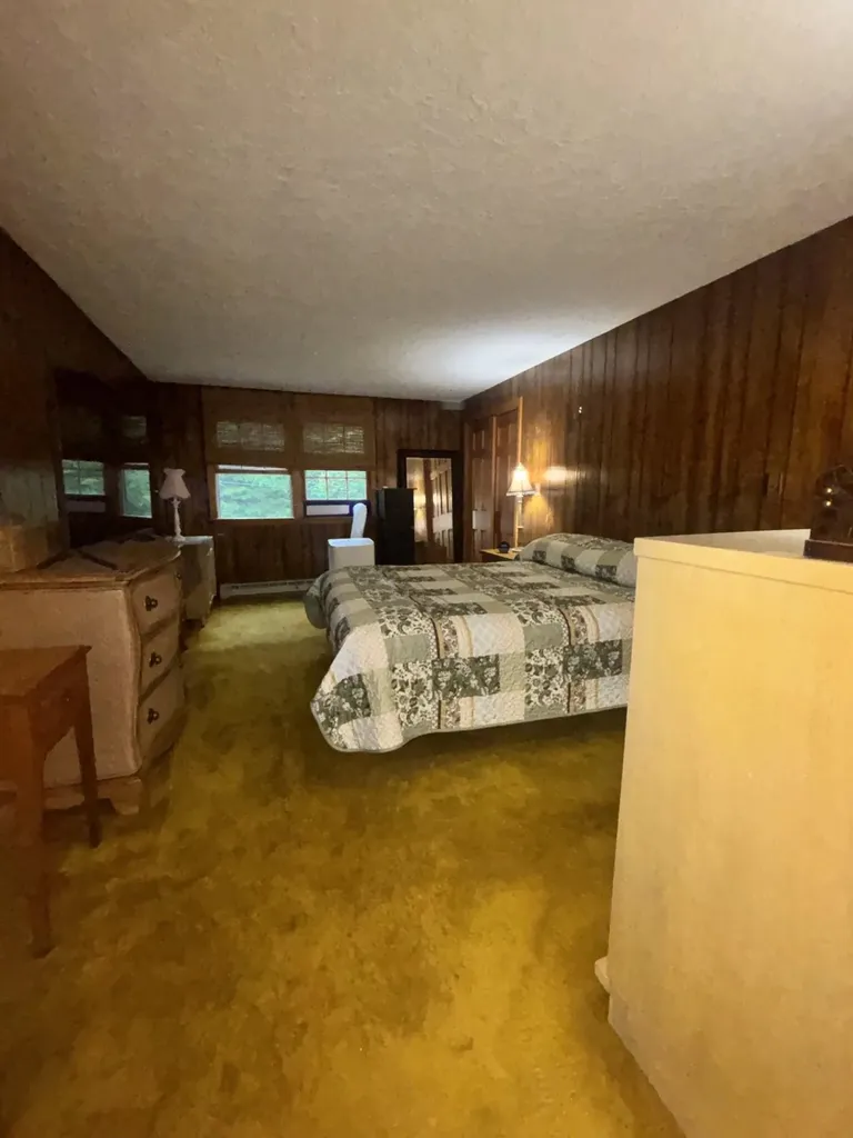 258 Redding Lane Moultonborough NH 03254