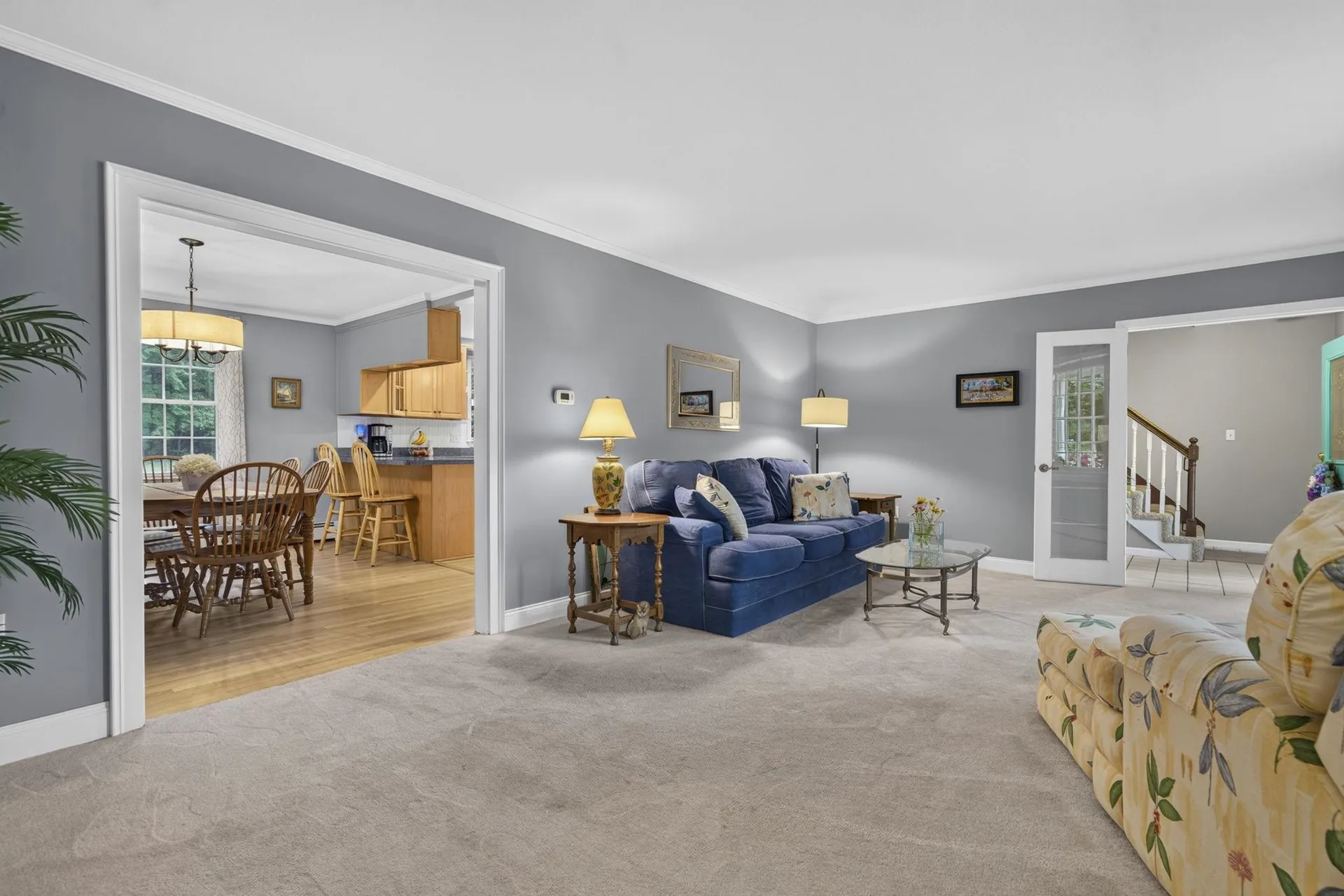 8 King Henry Drive Londonderry NH 03053