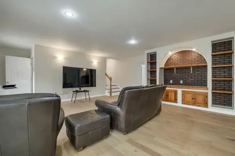 36 Highland Street Hudson NH 03051