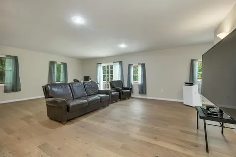 36 Highland Street Hudson NH 03051