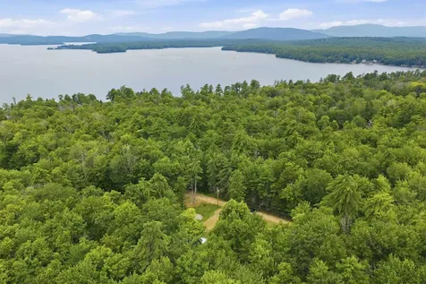 53 Deer Run Lane Moultonborough NH 03254