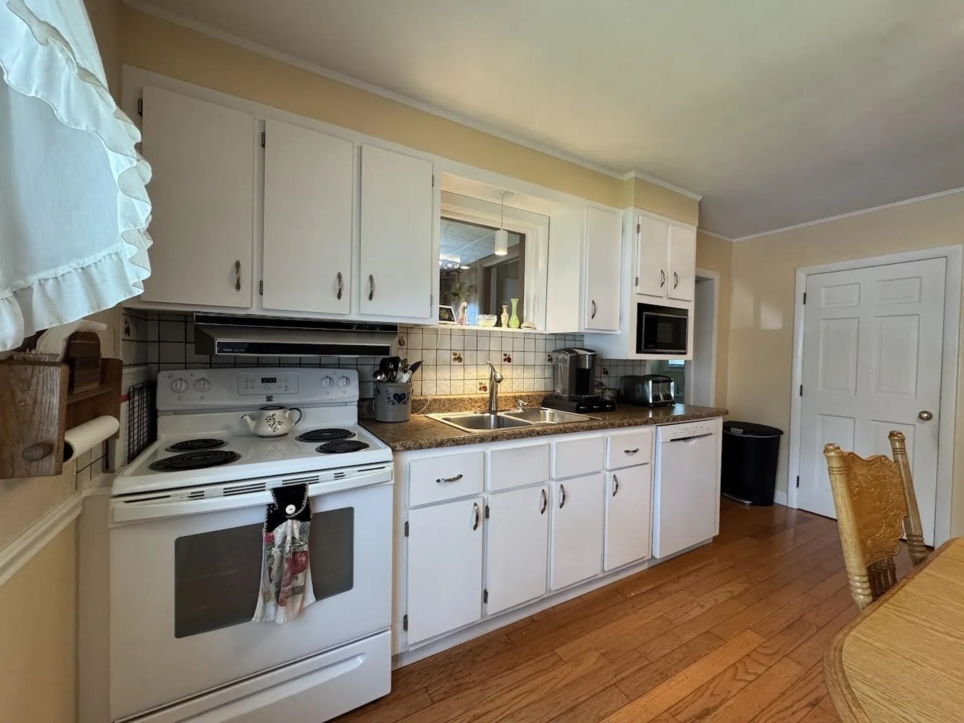 74 Hobart Street Manchester NH 03104