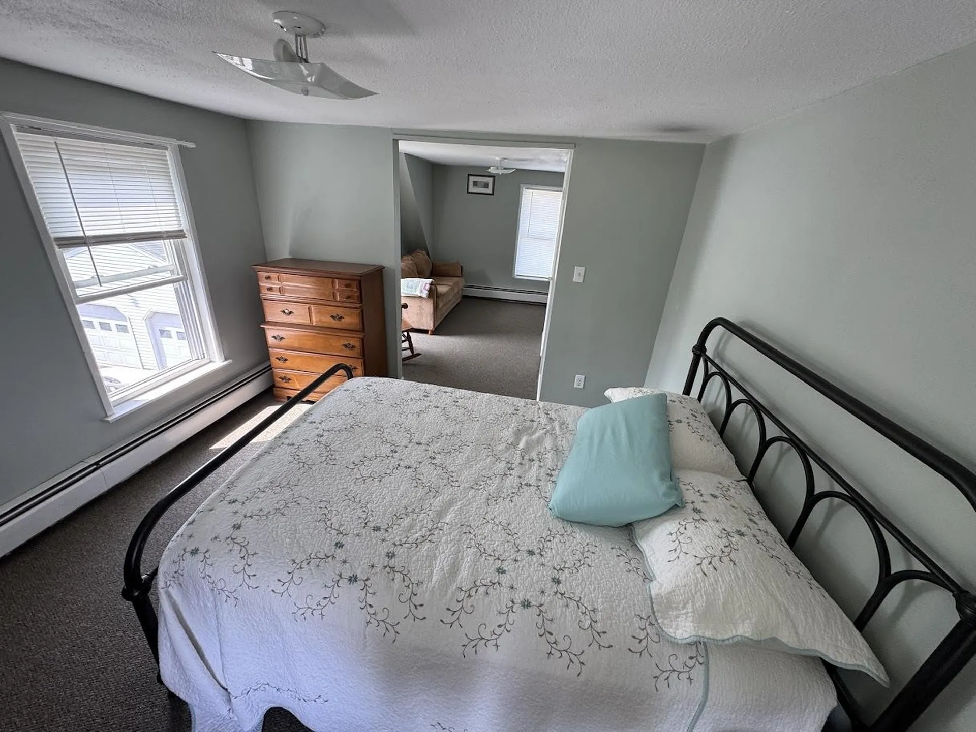 74 Hobart Street Manchester NH 03104
