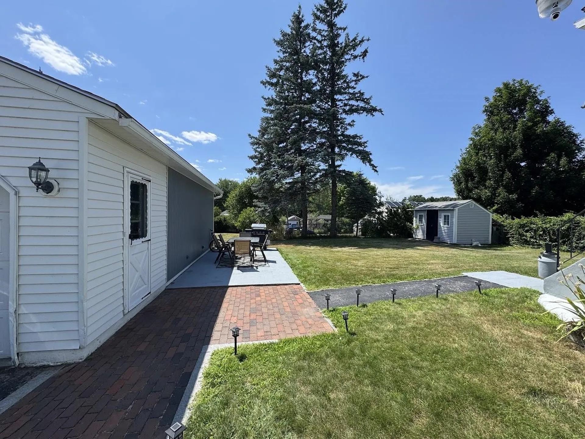 74 Hobart Street Manchester NH 03104