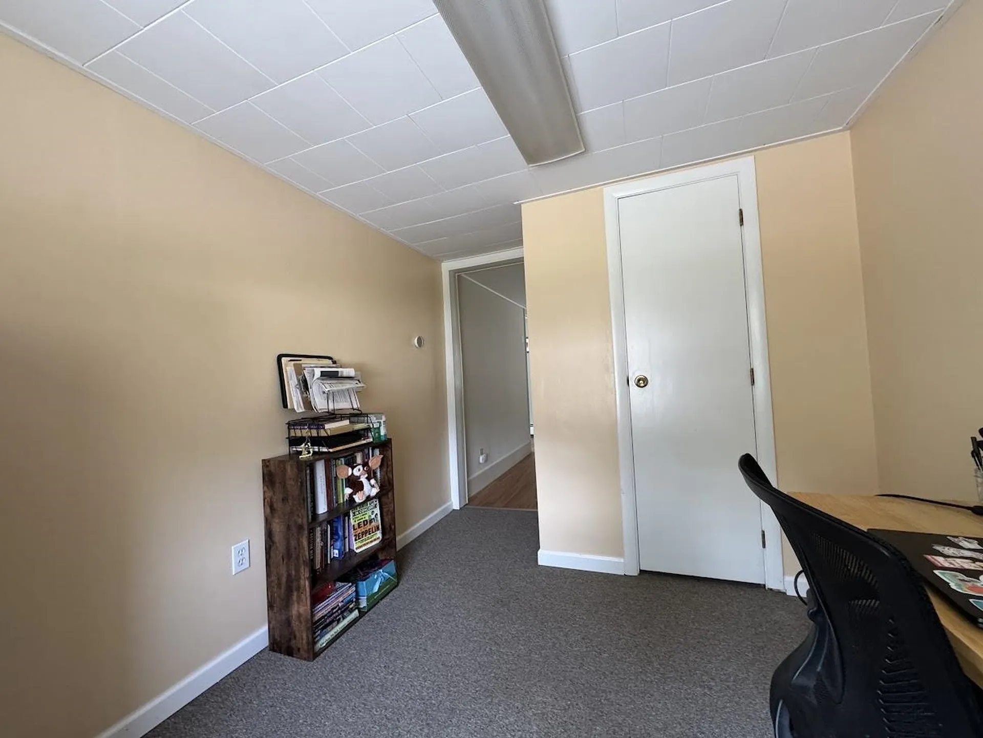 74 Hobart Street Manchester NH 03104
