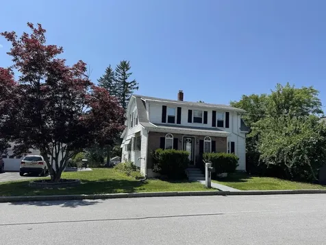 74 Hobart Street Manchester NH 03104