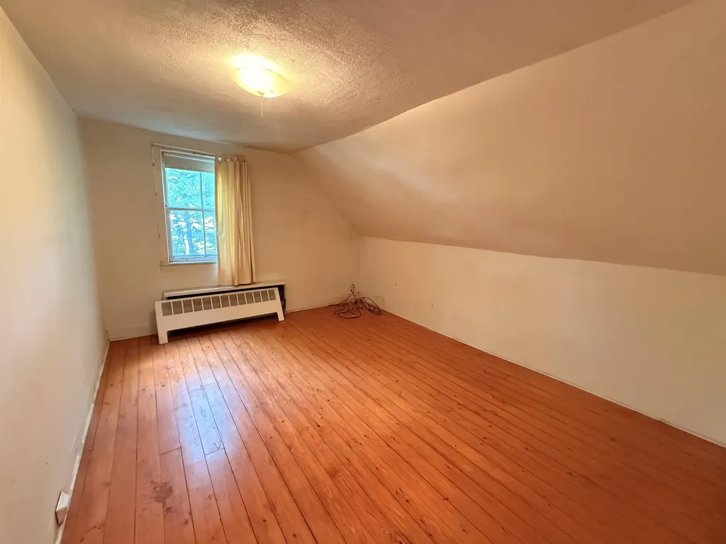 50 Carver Street Brandon VT 05743-1076