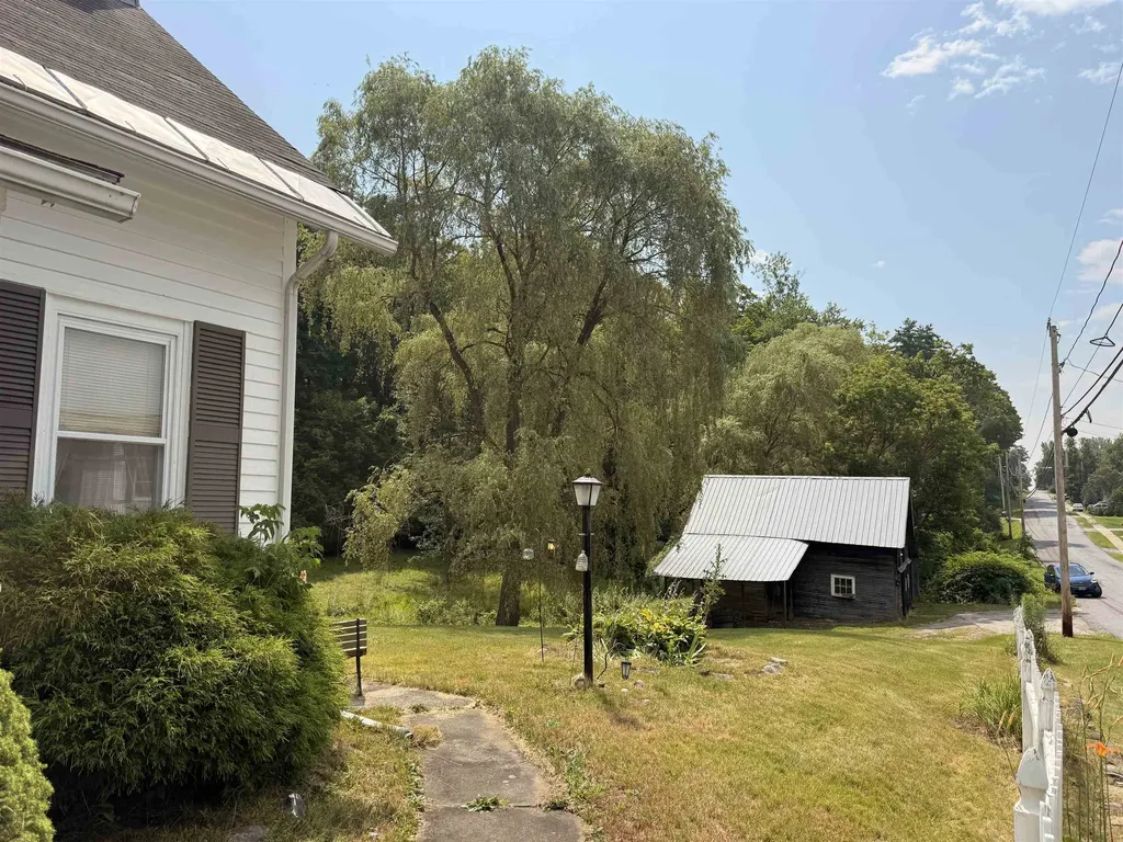 50 Carver Street Brandon VT 05743-1076