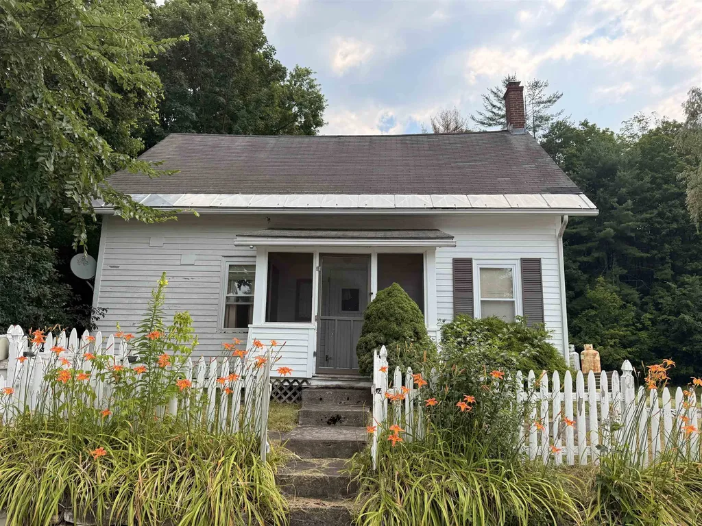 50 Carver Street Brandon VT 05743-1076