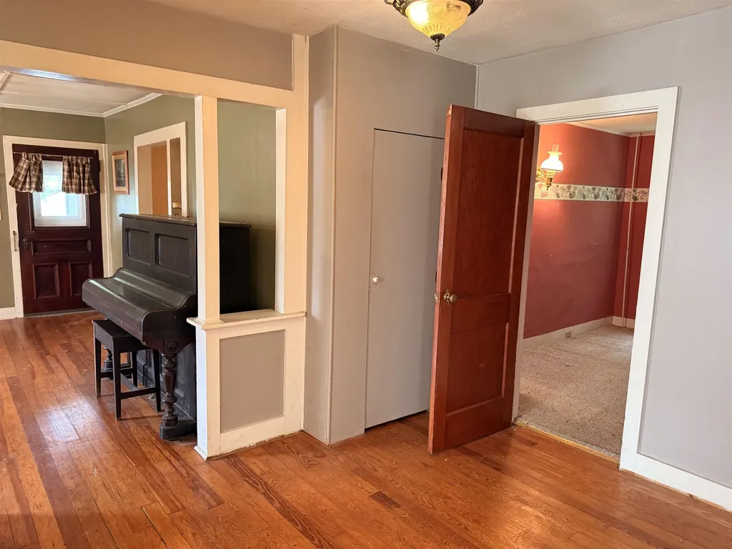50 Carver Street Brandon VT 05743-1076