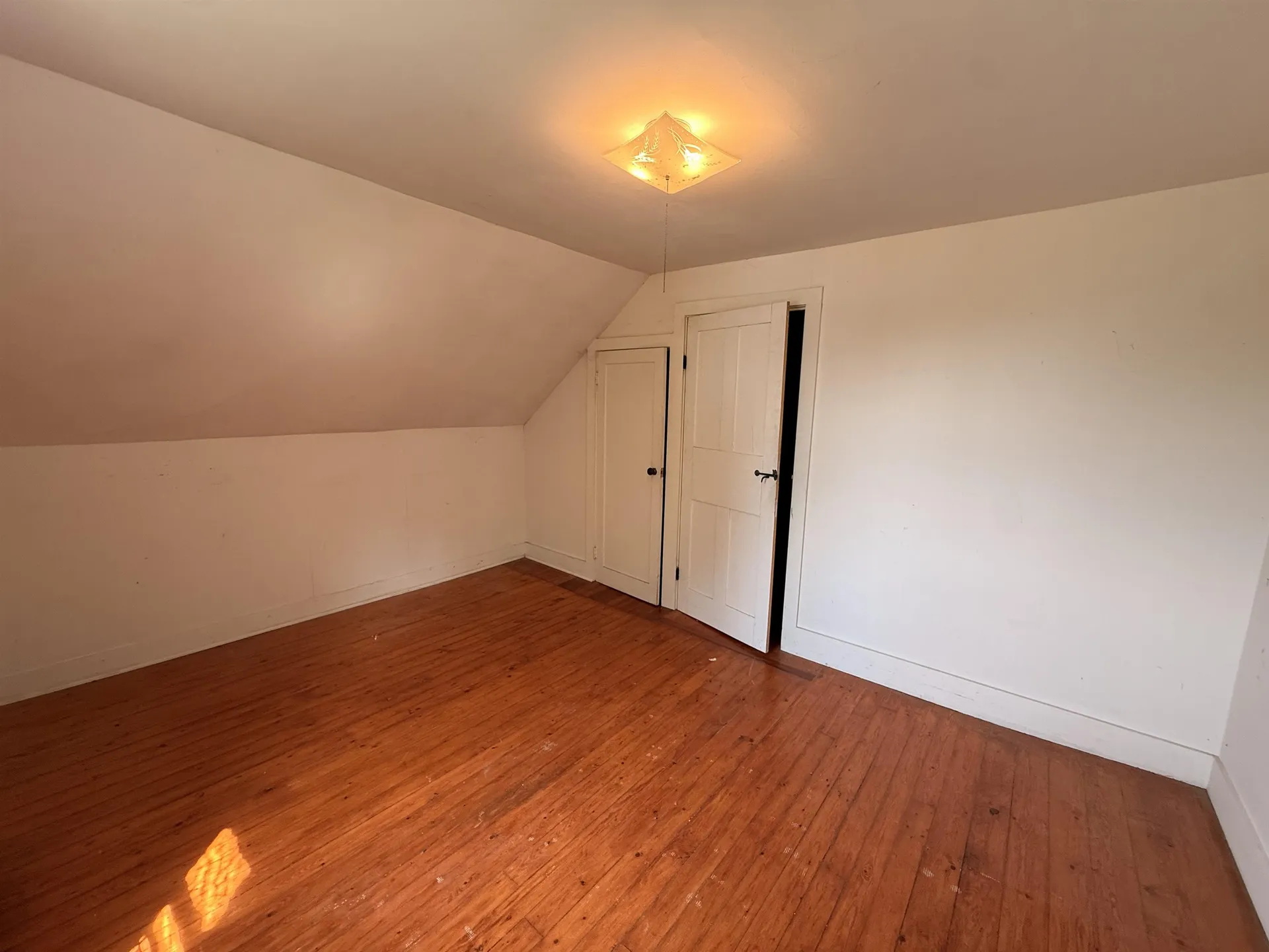 50 Carver Street Brandon VT 05743-1076