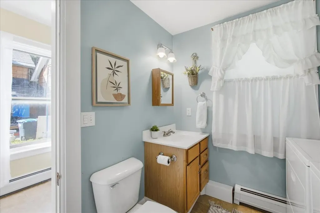 18 Randall Street Waterbury VT 05676
