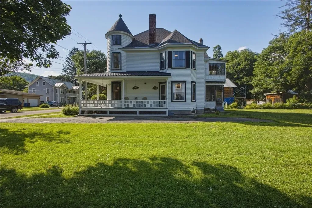 18 Randall Street Waterbury VT 05676