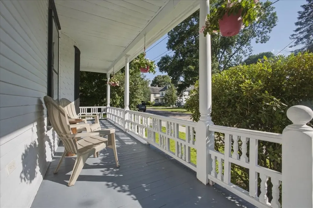 18 Randall Street Waterbury VT 05676
