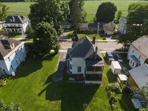 18 Randall Street Waterbury VT 05676