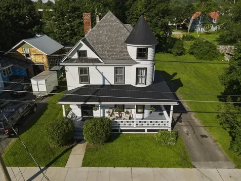 18 Randall Street Waterbury VT 05676