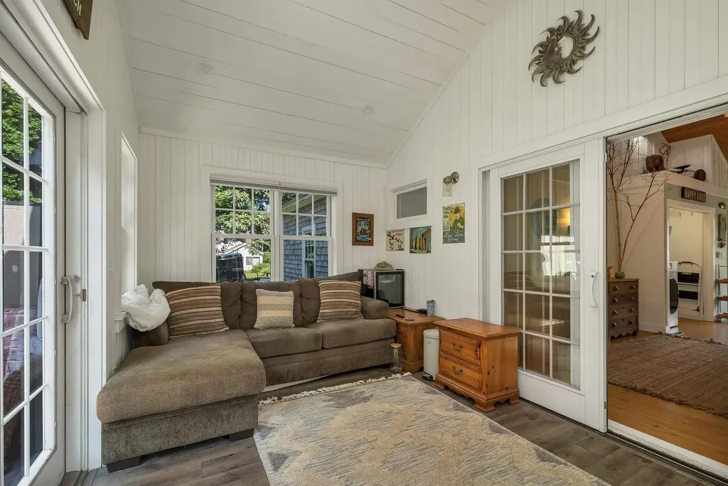 506 N Main Street Wolfeboro NH 03894