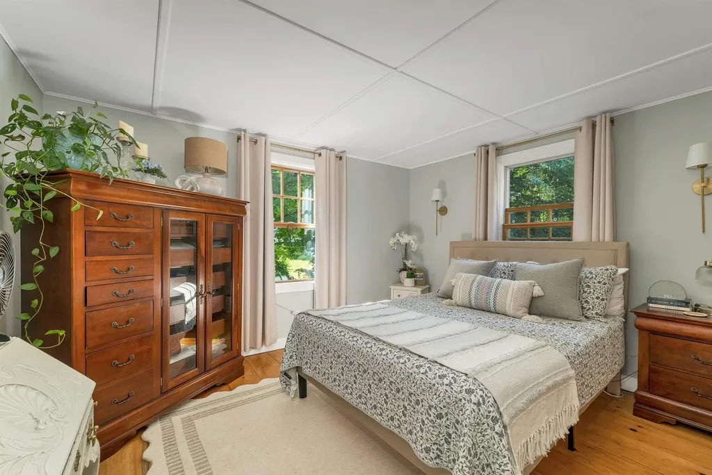 506 N Main Street Wolfeboro NH 03894