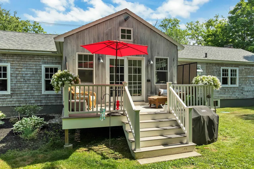 506 N Main Street Wolfeboro NH 03894