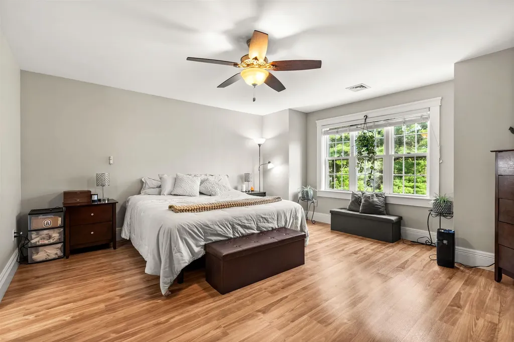 10 Bigos Court Rochester NH 03867