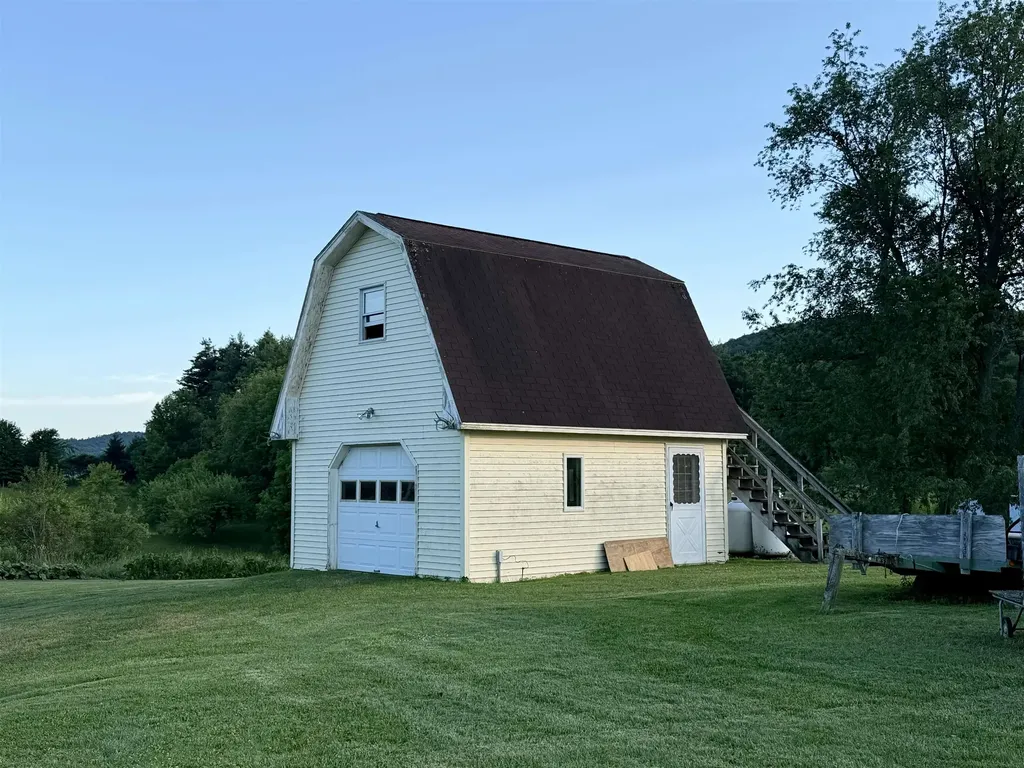 341 Church Road Bristol VT 05443