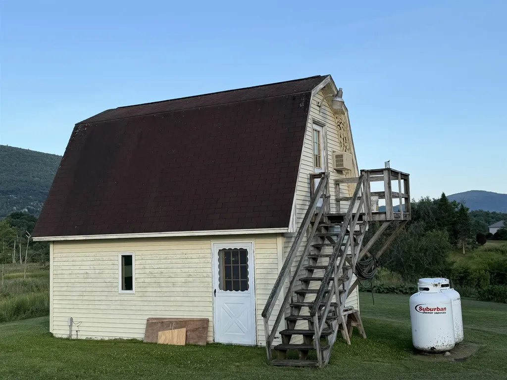 341 Church Road Bristol VT 05443
