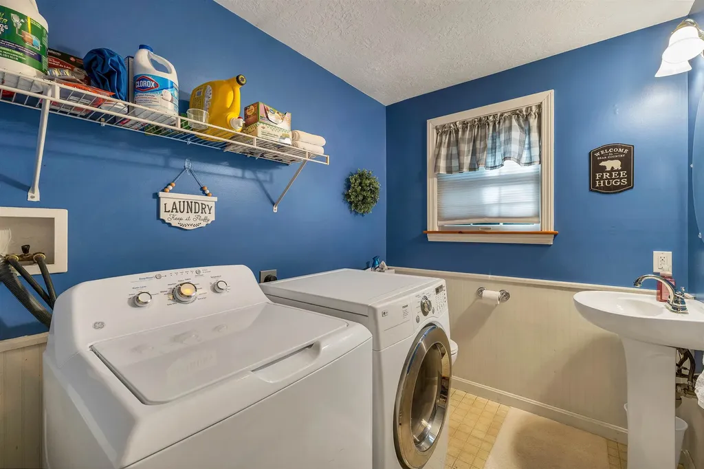 86 Avery Hill Road Alton NH 03810