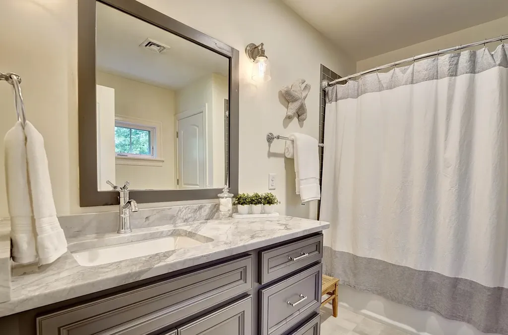 8 Old Ferry Landing Road Rye NH 03870