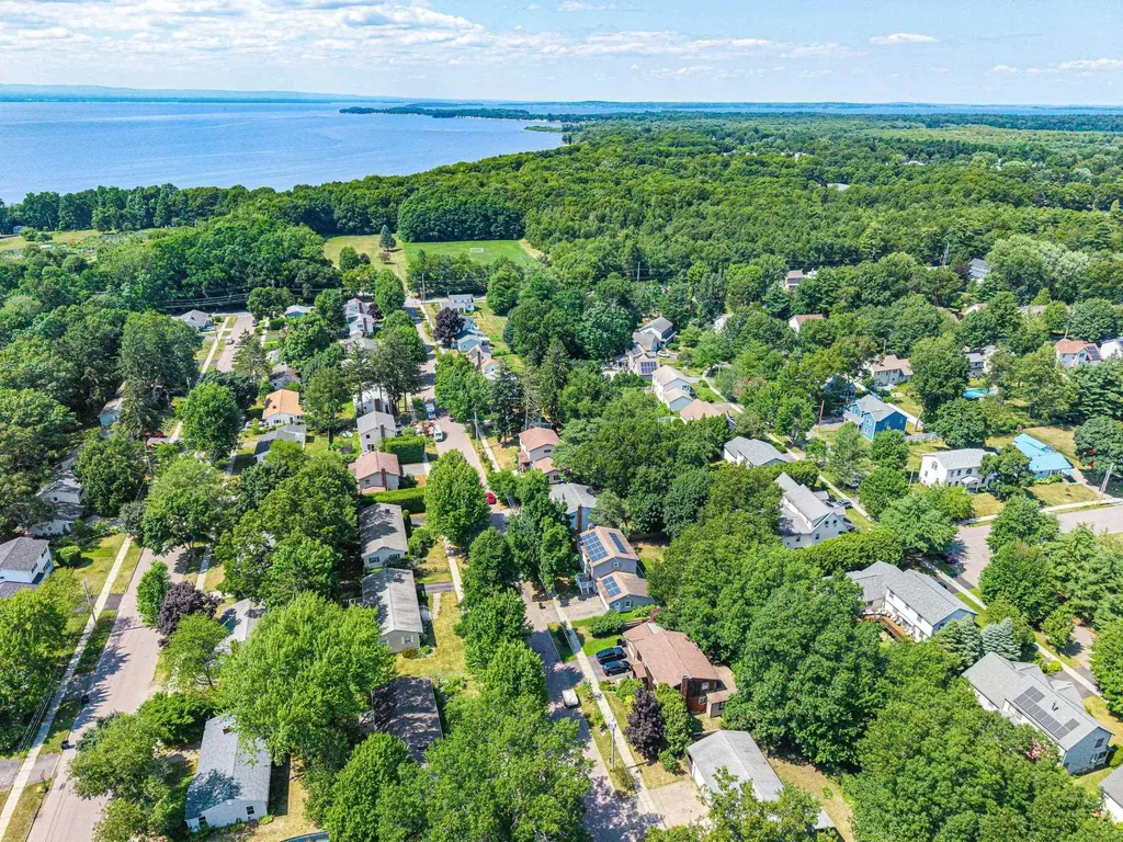 88 Pleasant Avenue Burlington VT 05408