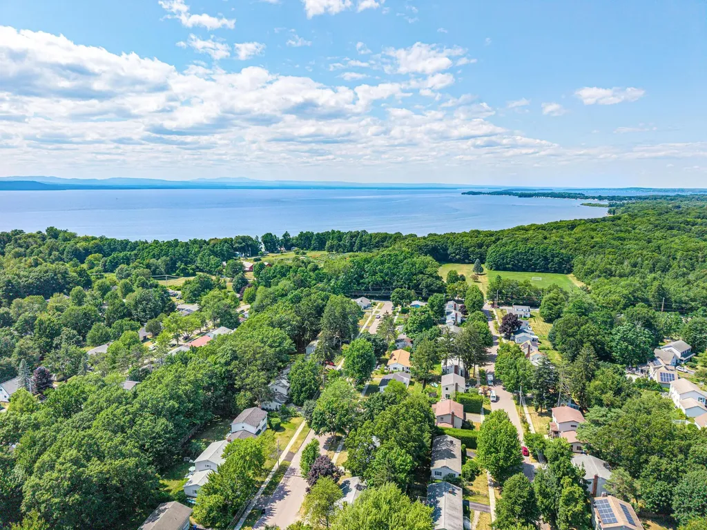 88 Pleasant Avenue Burlington VT 05408