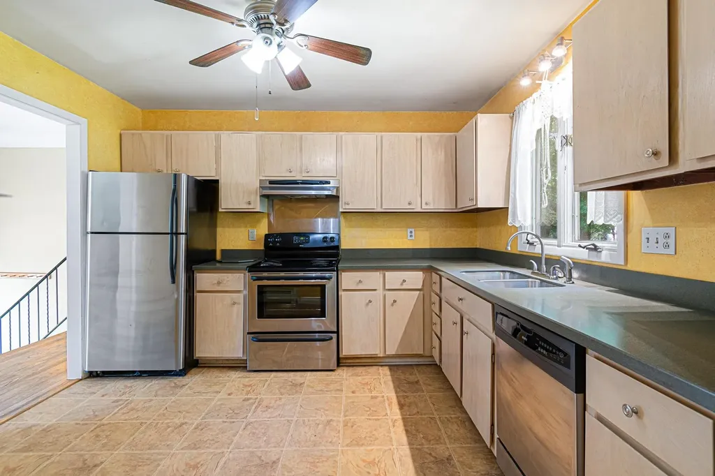 88 Pleasant Avenue Burlington VT 05408
