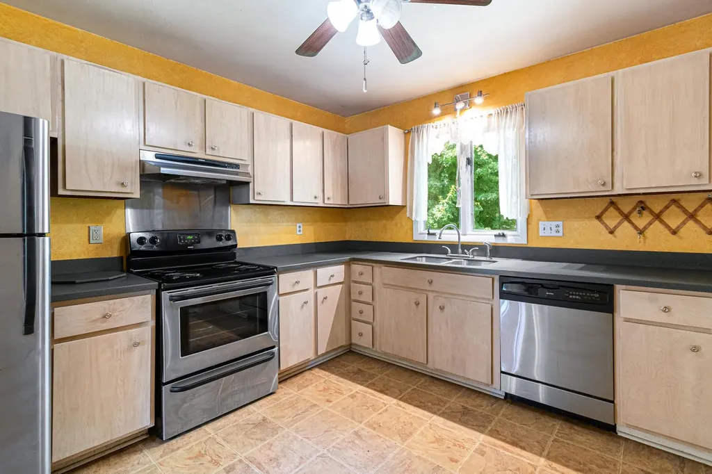 88 Pleasant Avenue Burlington VT 05408