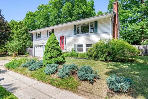 88 Pleasant Avenue Burlington VT 05408