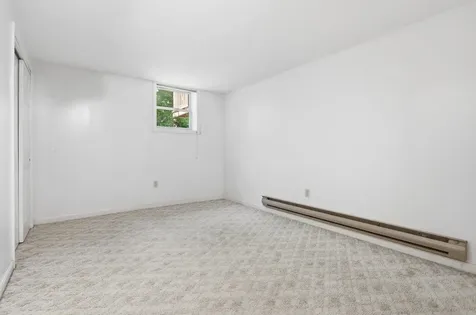 17 Oakwood Circle Goffstown NH 03045