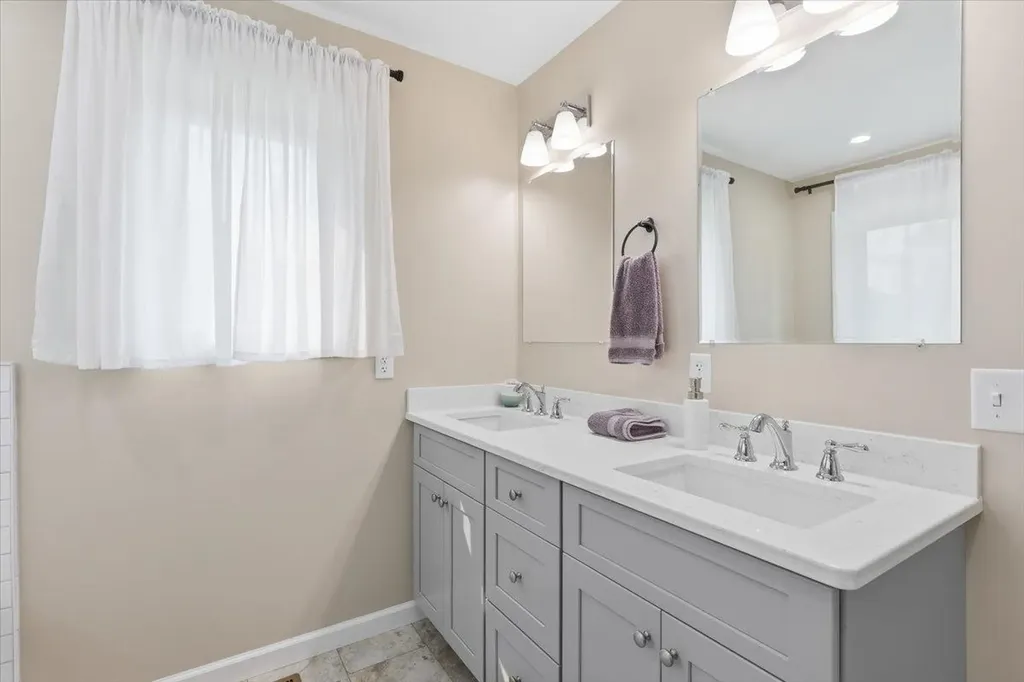 61 Grey Meadow Drive Burlington VT 05408