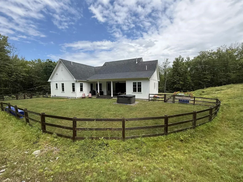 28 Brynn Lane Alton NH 03809