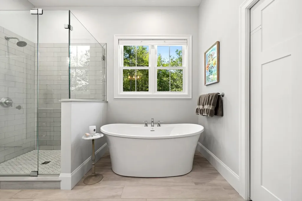 28 Brynn Lane Alton NH 03809