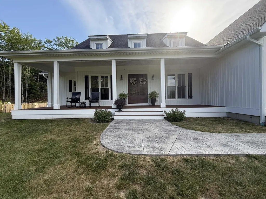 28 Brynn Lane Alton NH 03809