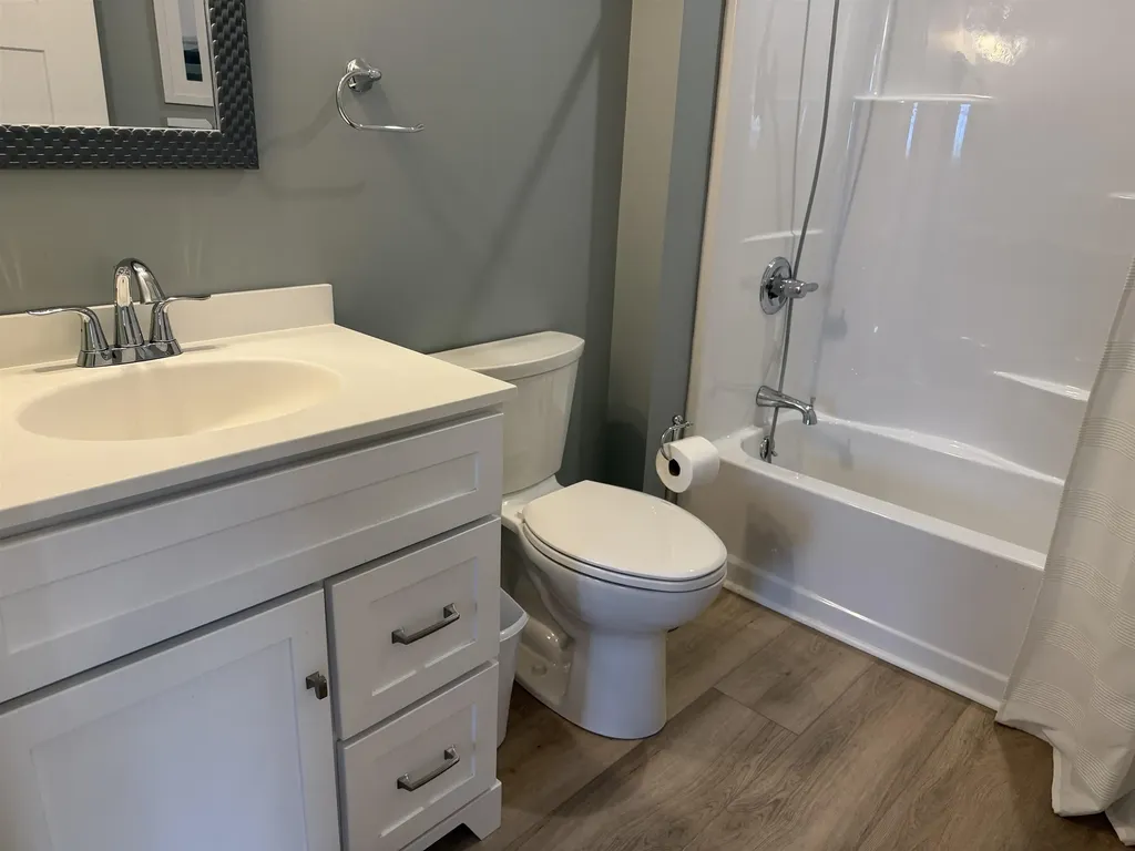 28 Brynn Lane Alton NH 03809