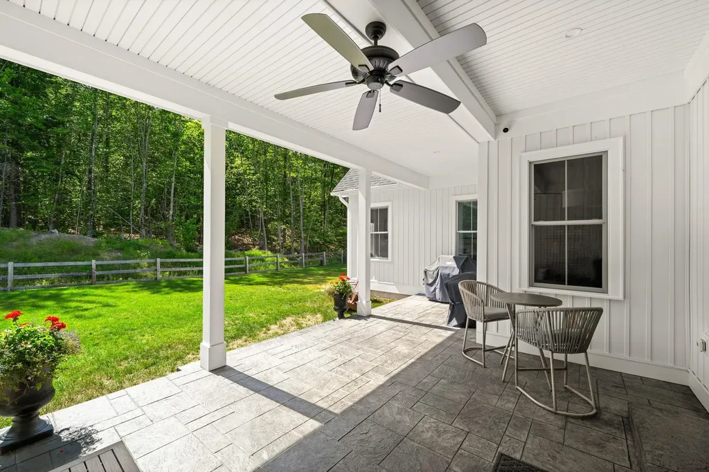 28 Brynn Lane Alton NH 03809