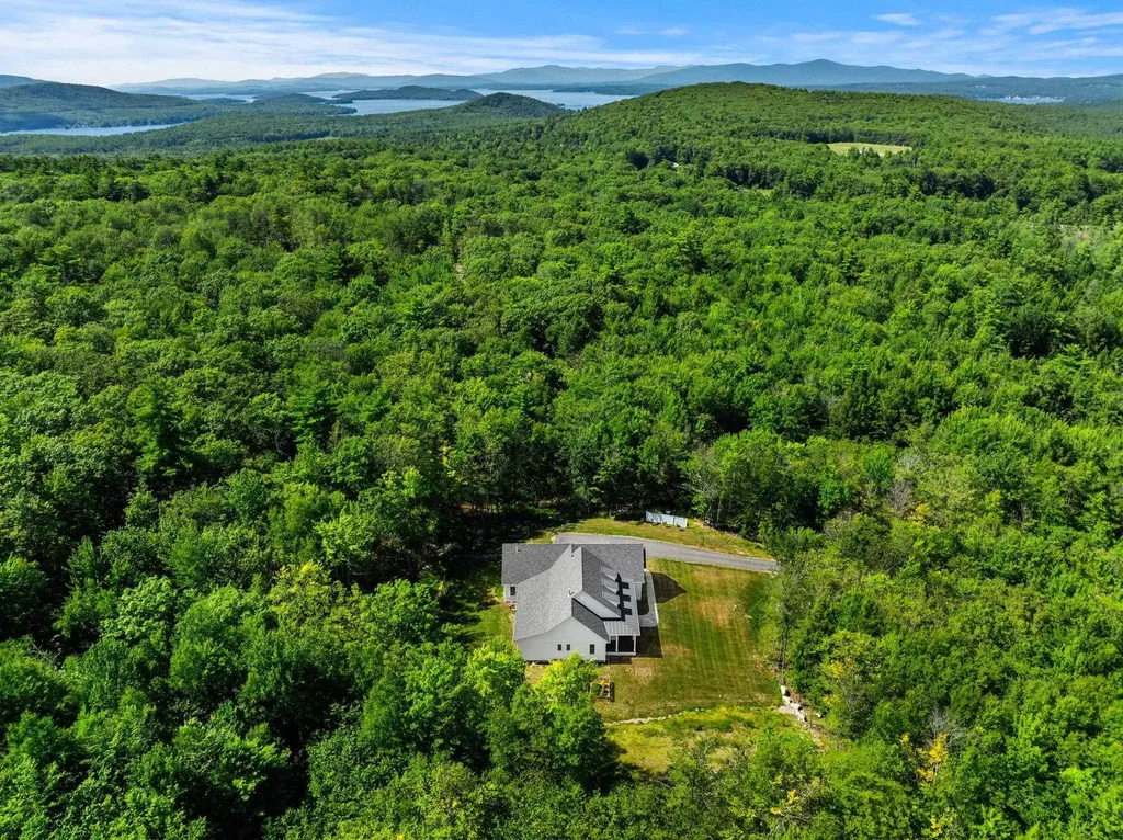 28 Brynn Lane Alton NH 03809