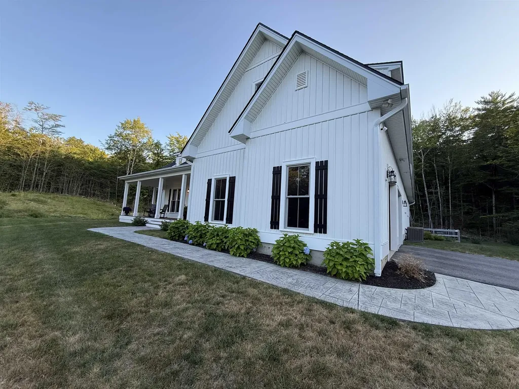 28 Brynn Lane Alton NH 03809